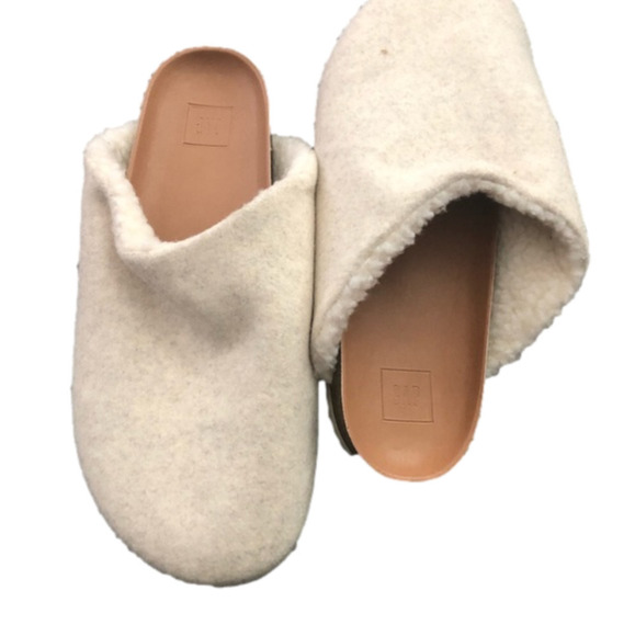 NEW GAP Cozy Clogs, Ivory Frost - Picture 5 of 11